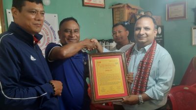 नेपाली हेल्थका प्रधान सम्पादक न्यौपानेलाई ब्लोदानको सम्मान