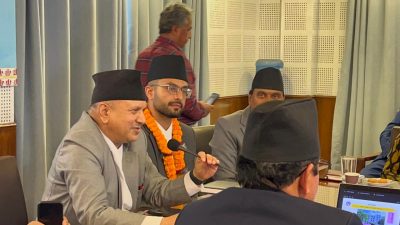 शिक्षामन्त्रीद्वारा पदभारपछि पहिलो निर्णय परम्परामा सस्मितको ‘ब्रेक’